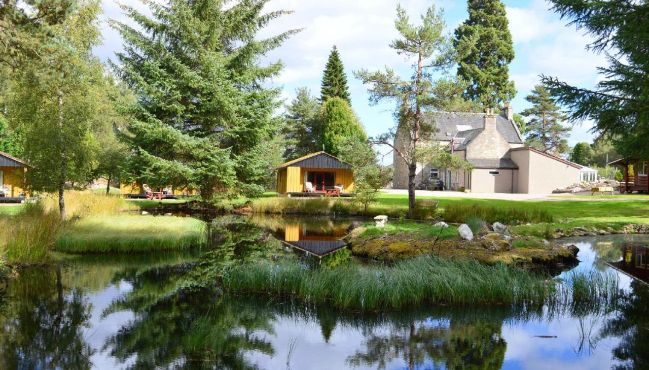 Villa Reuben'S Highland Retreat - Speyside Carrbridge Exterior foto