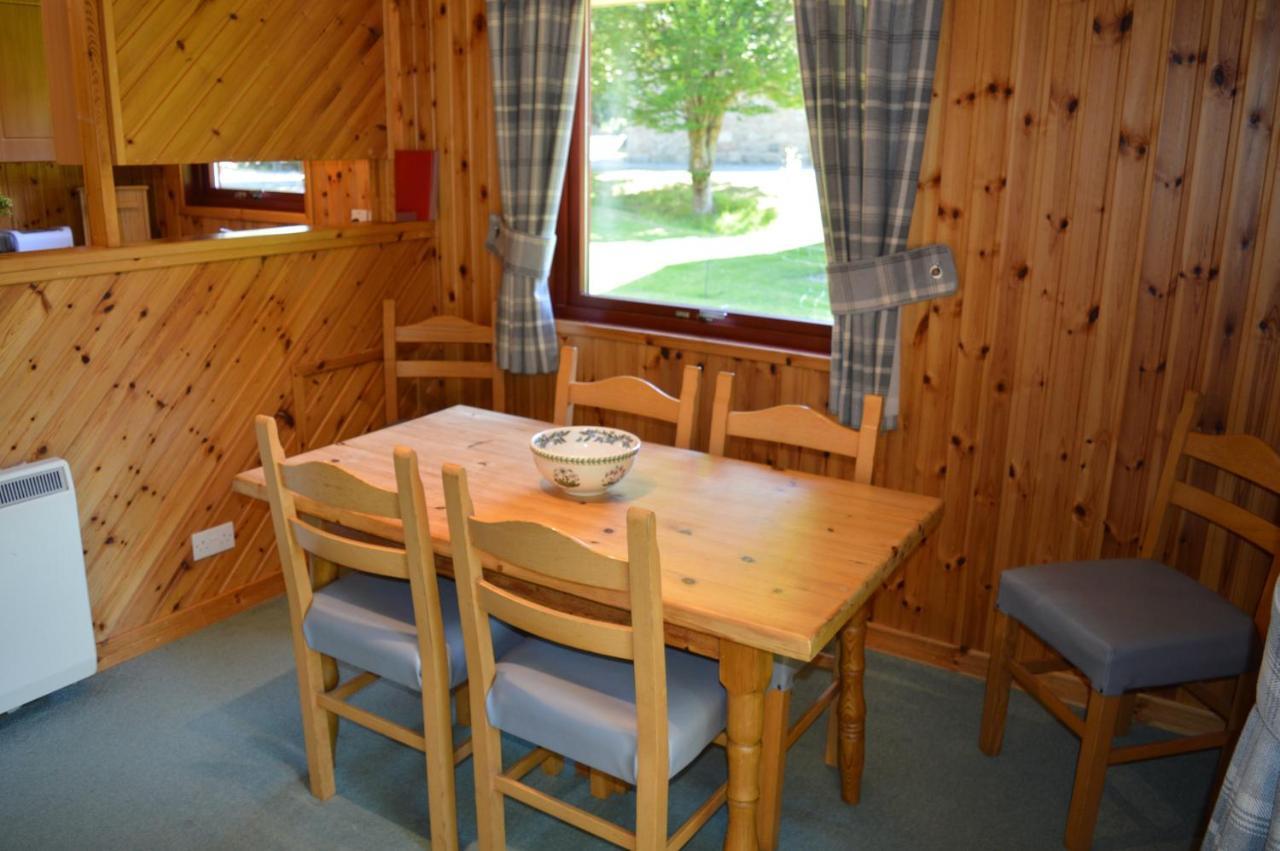 Villa Reuben'S Highland Retreat - Speyside Carrbridge Exterior foto